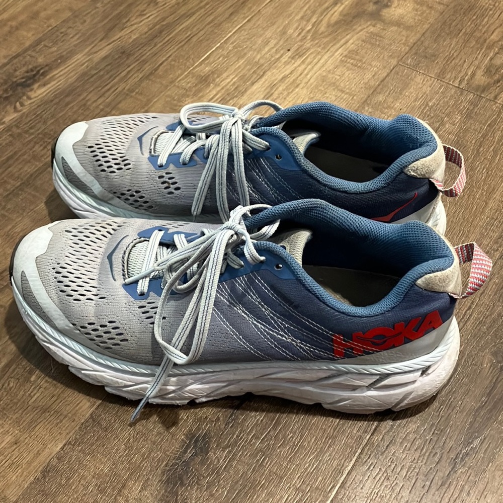 Hoka Clifton 6